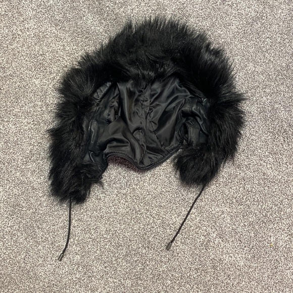 Danier Genuine Leather Women’s Winter Jacket Faux Fur - Picture 5 of 12